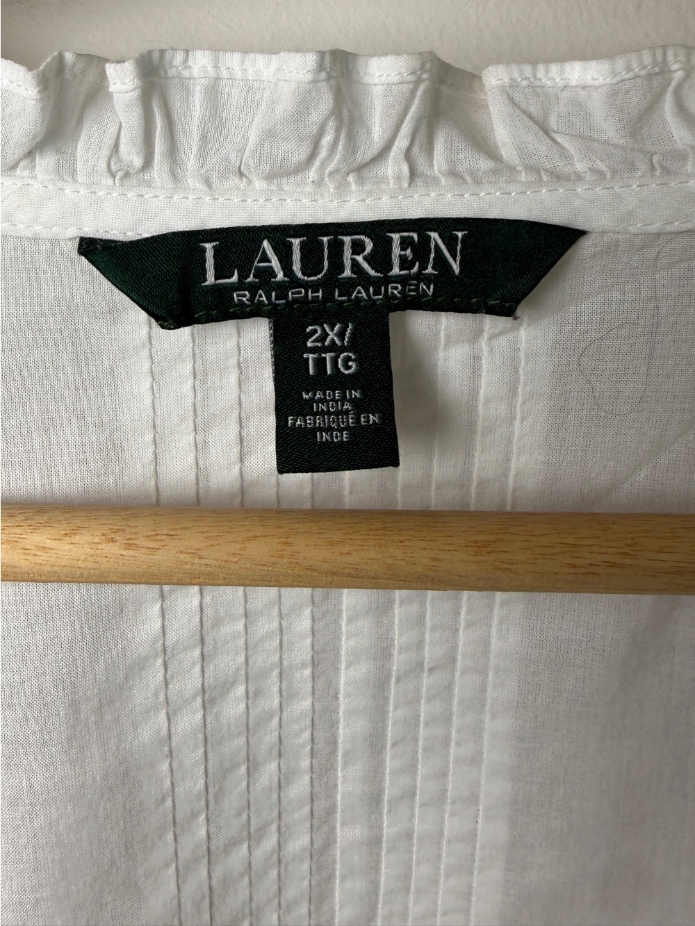 Ralph Lauren White Lace Pintuck Cotton Tunic Top - small rip in the seam. - Picture 5 of 10